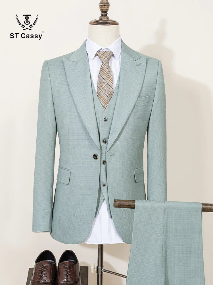 Men’s Lightweight Three-Piece Suit – Slim Fit